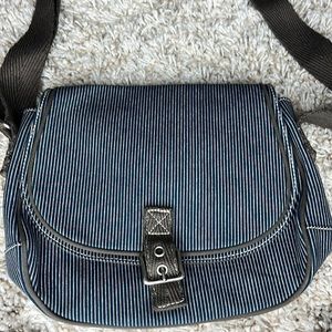 Thirty-One Crossbody with back pocket